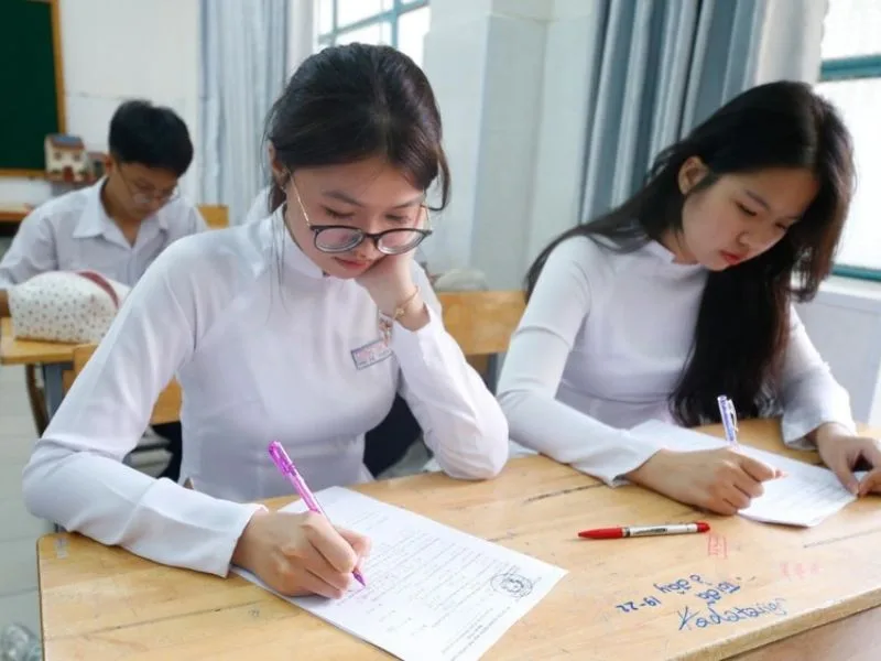 a01 gom nhung mon nao giai ma to hop toan vat ly tieng anh