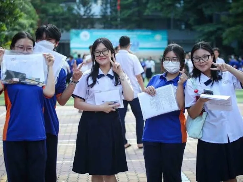 a01 gom nhung mon nao giai ma to hop toan vat ly tieng anh